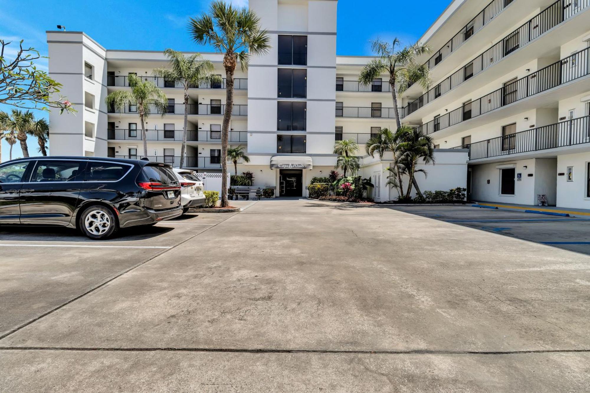 Cape Winds Resort Cape Canaveral Bagian luar foto