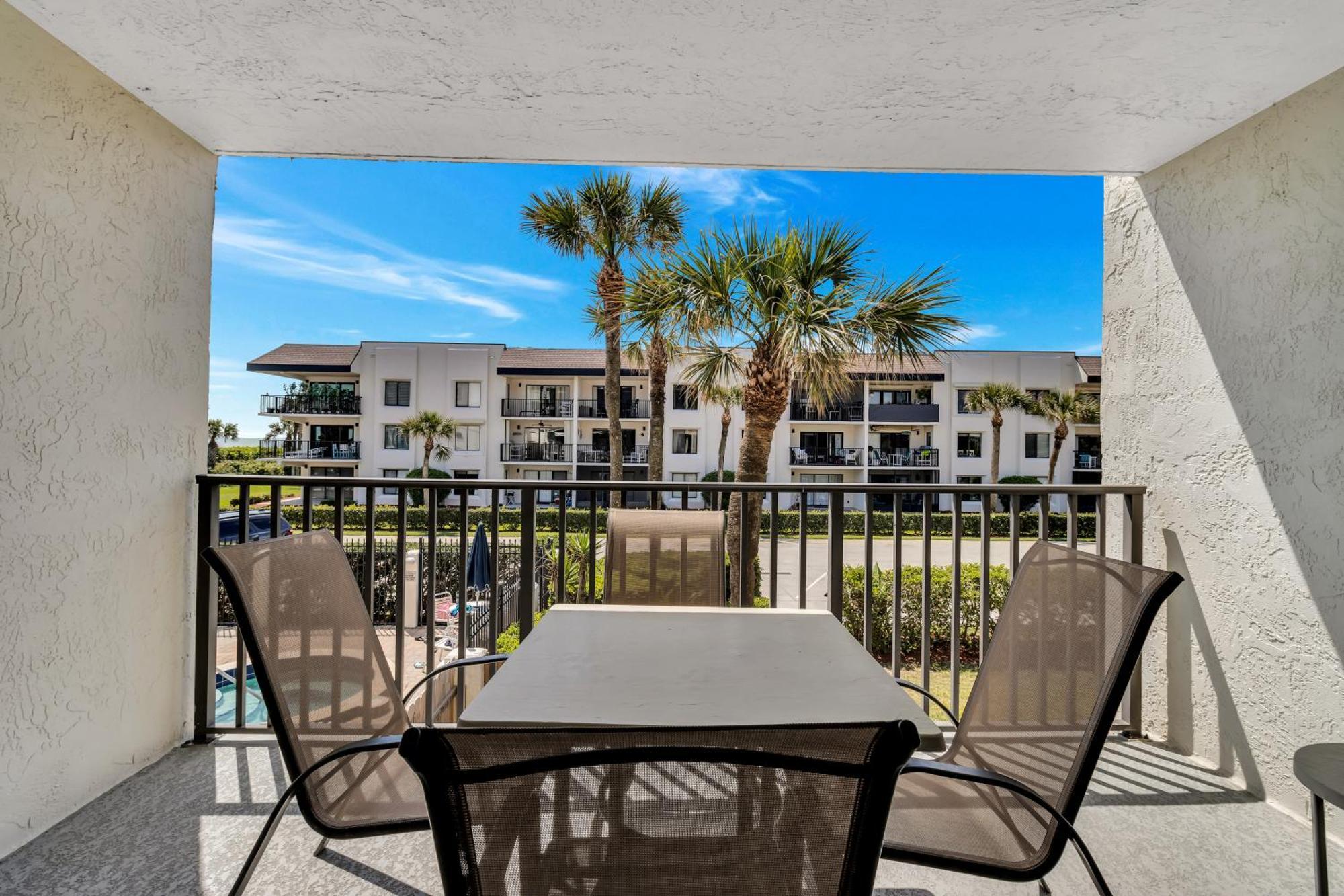 Cape Winds Resort Cape Canaveral Bagian luar foto