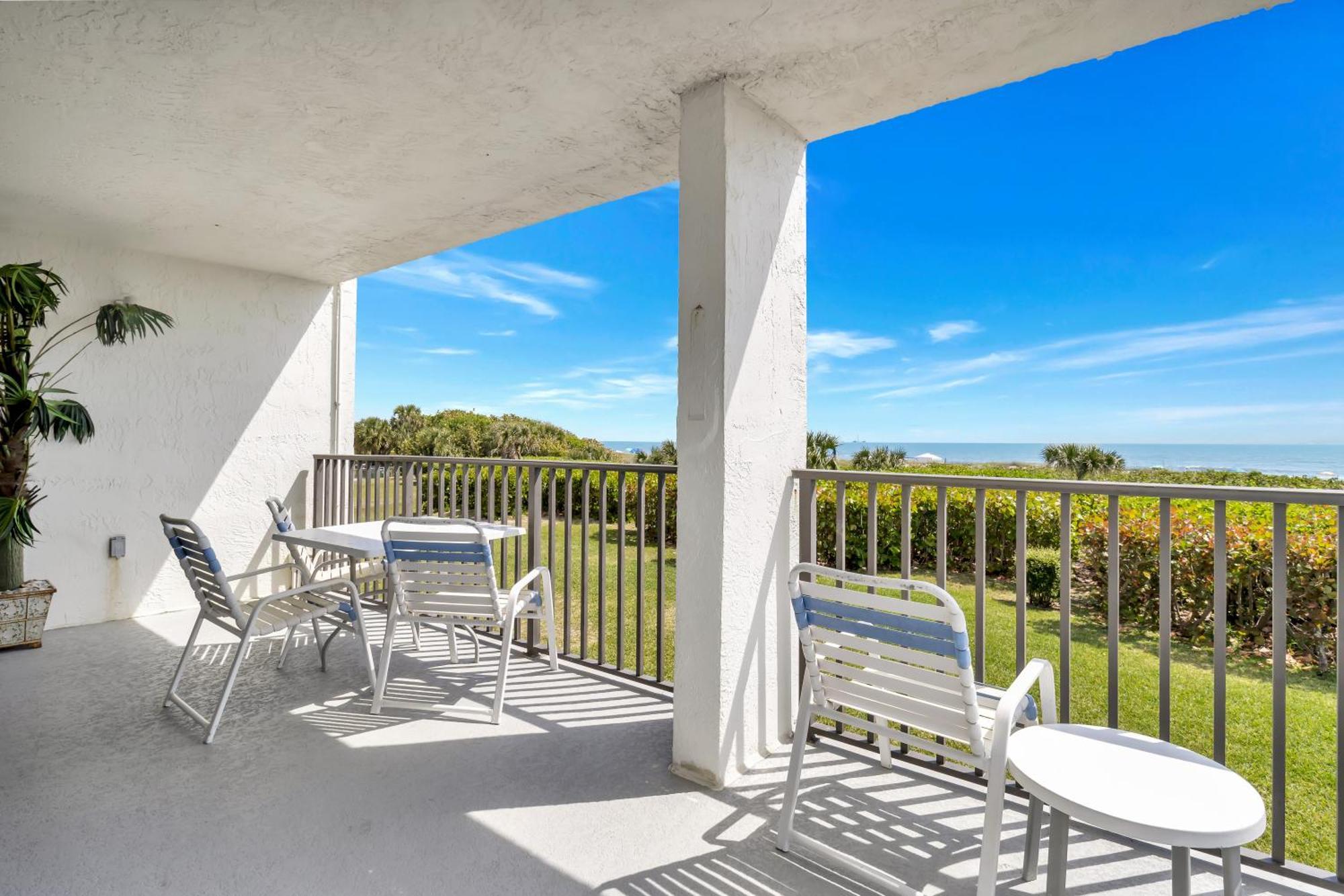 Cape Winds Resort Cape Canaveral Bagian luar foto