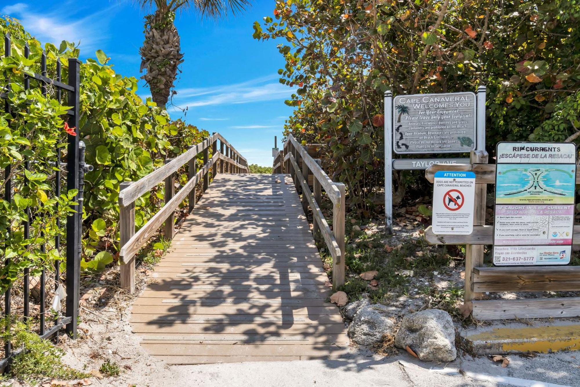 Cape Winds Resort Cape Canaveral Bagian luar foto