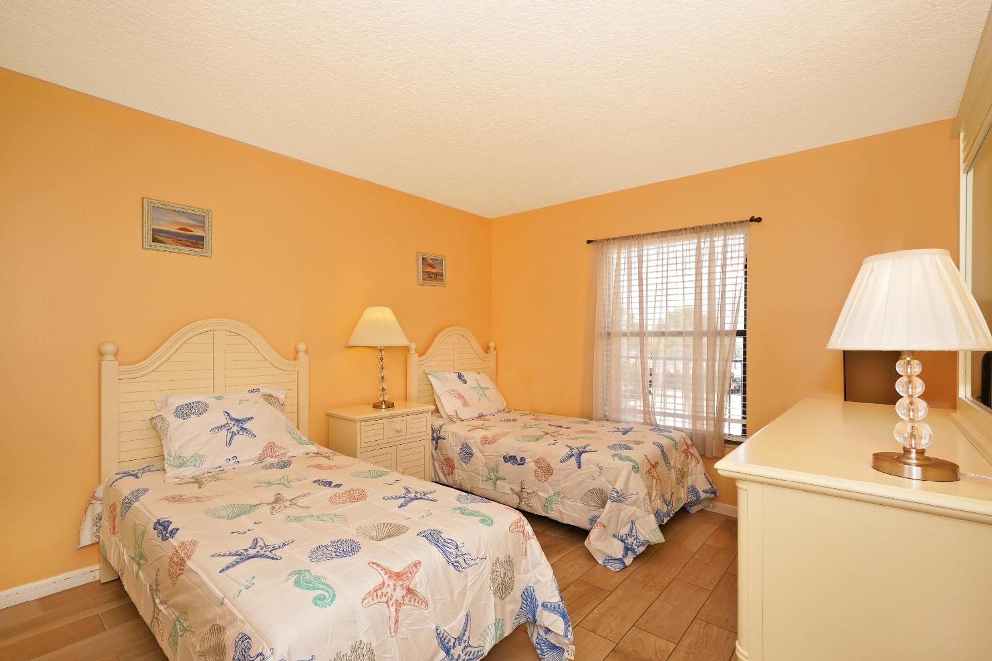 Cape Winds Resort Cape Canaveral Bagian luar foto